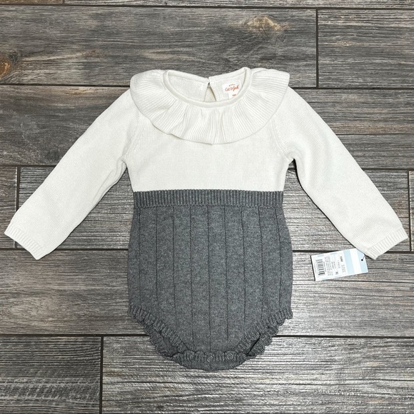 Cat & Jack Baby Girl 18 Months Grey Gray White Sweater Jumper One Piece Outfit - Picture 2 of 13